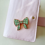 JOURNAL CLIP | Green Checkered Bow | Reading In Nature