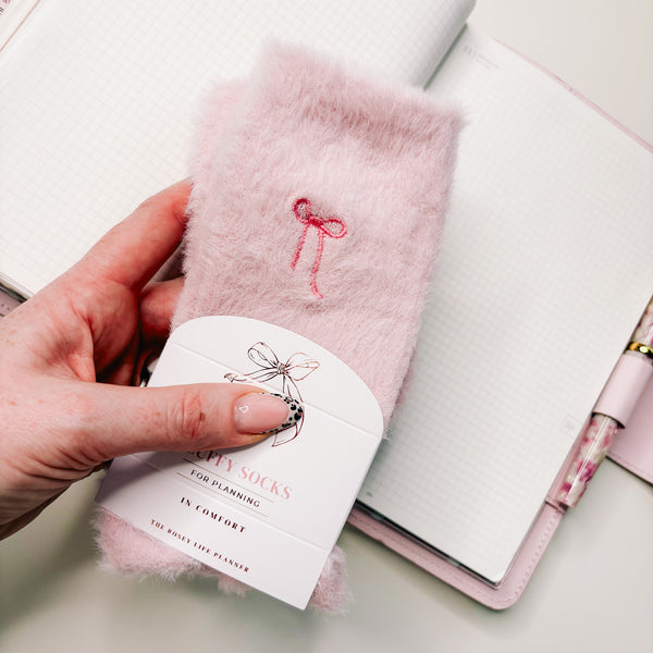 FLUFFY SOCKS | PINK BOWS | PLANNING SOCKS